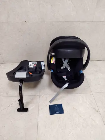 Cybex aton car seat with base