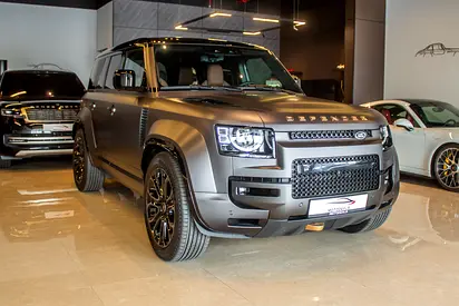 Land Rover Defender OCTA 2025 | Twin Turbo V8 | 0 KM | German Specs