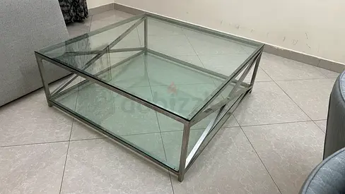 Sleek Glass Coffee Table with Modern Design