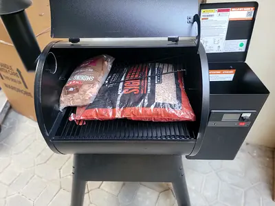 Top-Notch Wood Pellet Grill for Perfect Barbecue Moments,,