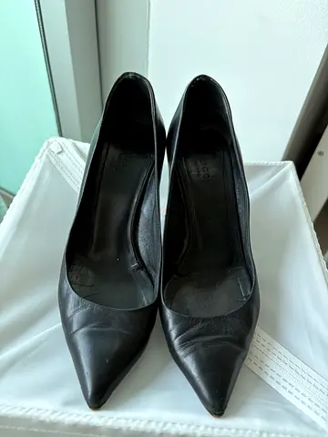 Gucci Elegant Black High Heels for Sale, size 36,5