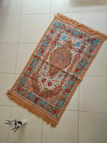 سجادة بروكار أصلي