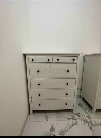 Ikea Stylish Modern Dresser with 6 Drawers