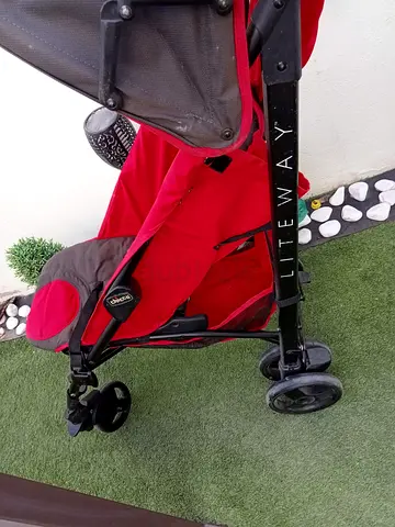 Chicco liteway stroller Lightweight and very high quality like new ONLY 180AED