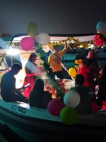 Birthday  Anniversary Boat Trip – AED 350/hr | Abu Dhabi
