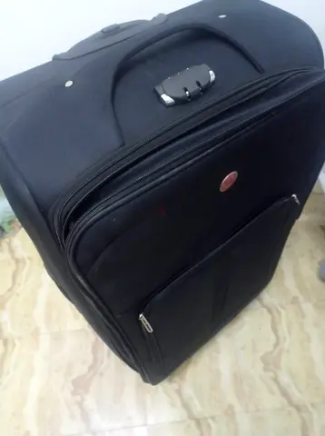 شنطة سفر للبيع