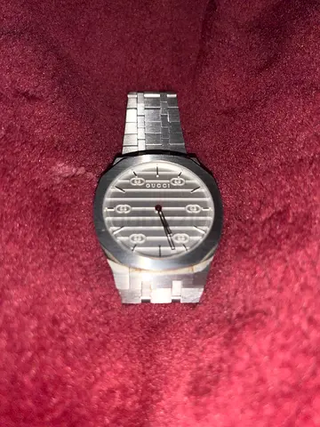 Stylish Gucci Silver Dial Mens and Women’s Watch