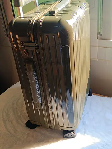 Suitcase Carry on