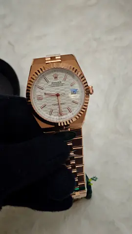 Men Watch Japan