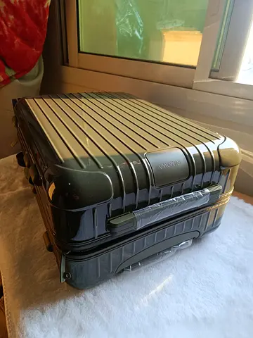 Suitcase Carry on