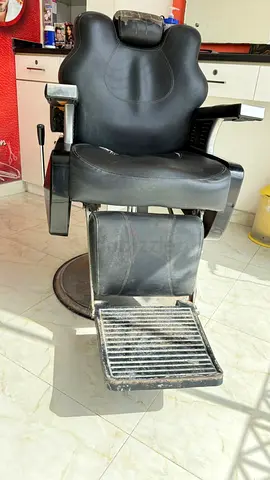 6 Salon Chairs for Sale—Excellent Condition