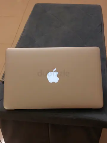 Used MacBookAir 7,1 Dual -Core Intel core i5 All Specifications in the Pictture. Pls see the pictur