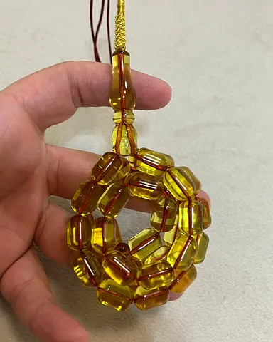 مسباح كهرمان شفاف