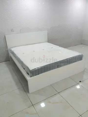 IKEA Malam double bed 140×200cm with 2 storage drawers underneath and Ikea mattress is available