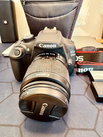 Canon EOS 1200D / Rebel T5 - DSLR