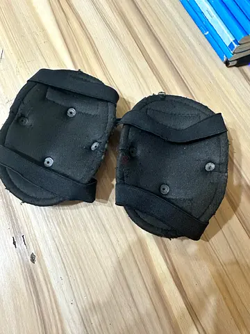 Knee or elbow guard and abdomen guard
