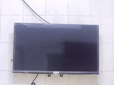 TCL Flat Panel LED UHD TV - Excellent Condition