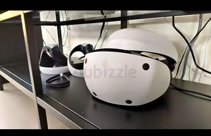 Oculus Quest 2 VR Headset with Accessories