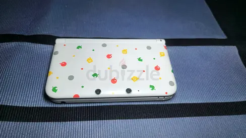 Nintendo 3DS XL Animal Crossing Edition