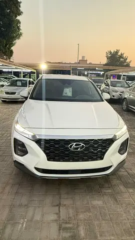 HYUNDA GRAND SANTA FE , SE 2020 CLEAN TITLE