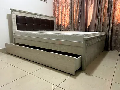 Elegant King Size Bed with Storage Drawer along with Mattress  for Sale