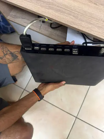 Samsung one connect box with cable