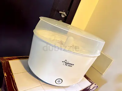 TomeeTipee Electric steam sterilizer to sterilize baby feeding bottles
