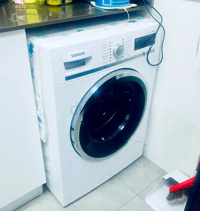 Siemens iQ700 - 1600 RPM Front Load Washing Machine