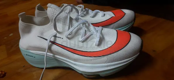 running shoes size 46