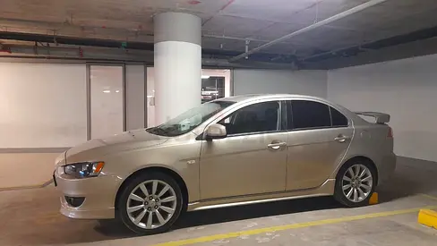 2008 Mitsubishi GT Top Model (USA Spec) – Light Golden Sedan, Sunroof, Sports Auto/Manual, 349k km