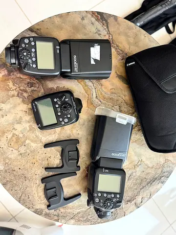 ️ Canon Speedlite 600EX-RT (x2) + ST-E3-RT Wireless Transmitter – Excellent Set!