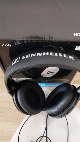Sennheiser Headphones - HD 206; Excellent Sound Quality