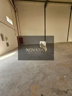Ready warehouse for annual rent, 4000 sq ft, in a new complex in a prime location in Umm Al Quwain,