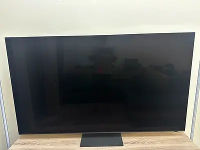 Samsung Neo QLED 8K tv with display issue