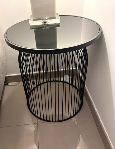 2p of black side tables black color