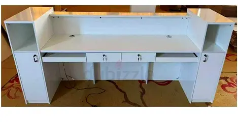 Reception table brand new big size 180cm