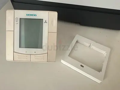 Siemens Thermostat RDF300 for Home Climate Control