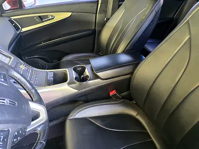 2016 Lincoln MKX — миниатюра 18