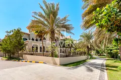 Beachfront Luxury | Private Pool | Top Location