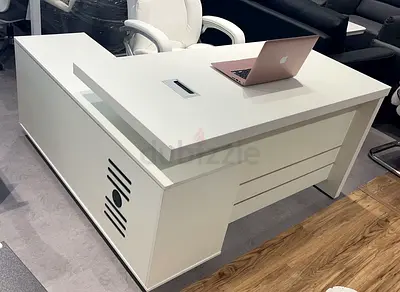 white manger desk 160 cm