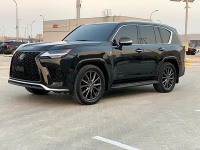 للبيع نوع: لكزس LX600 F SPORTS
موديل: 2022
ممشى السياره: 85000
عدد الاسطوانات: V6
الون الخارجي :اسود