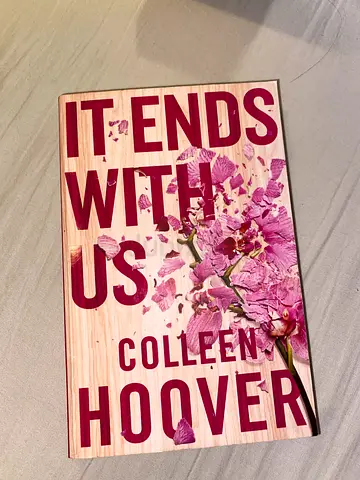 It Ends With Us by Colleen Hoover