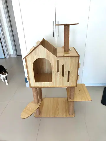 CAT TREE Wood Nordic Style Aesthetic Multi Levels 128 CM Disassembled