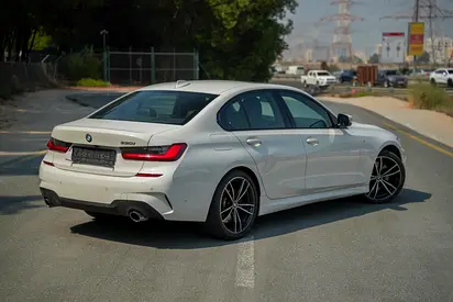 صورة مصغرة 4 لـ 2021 BMW 3-SERIES
