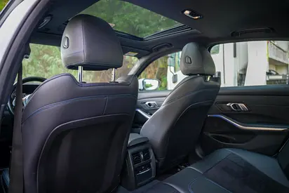 صورة مصغرة 7 لـ 2021 BMW 3-SERIES
