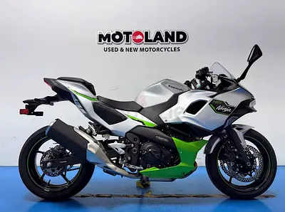 KAWASAKI NINJA 7 HYBRID 2025 BRAND NEW