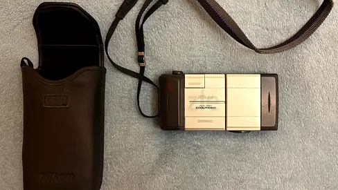 NIKON DIGITAL CAMERA E900