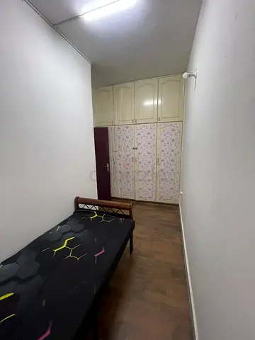 ! Fully Furnished Partition room Near Hamdan Center / LLH Hospital !