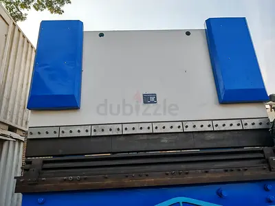 Heavy Duty (Bending 400Tan 3200mm) Industrial Press for Efficient Metal Shaping