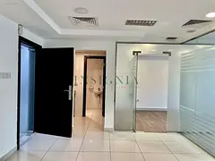 Fitted Office 2 Parking Vacant Glass Partition Toilet &amp; Pantry